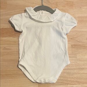 Janie and Jack Classic White Bodysuit with Ruffle collar 6-12 Months